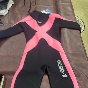 Hevto, HERO ll , Girls, Sz.8 Wer Neoprene Suit, New With Tags,